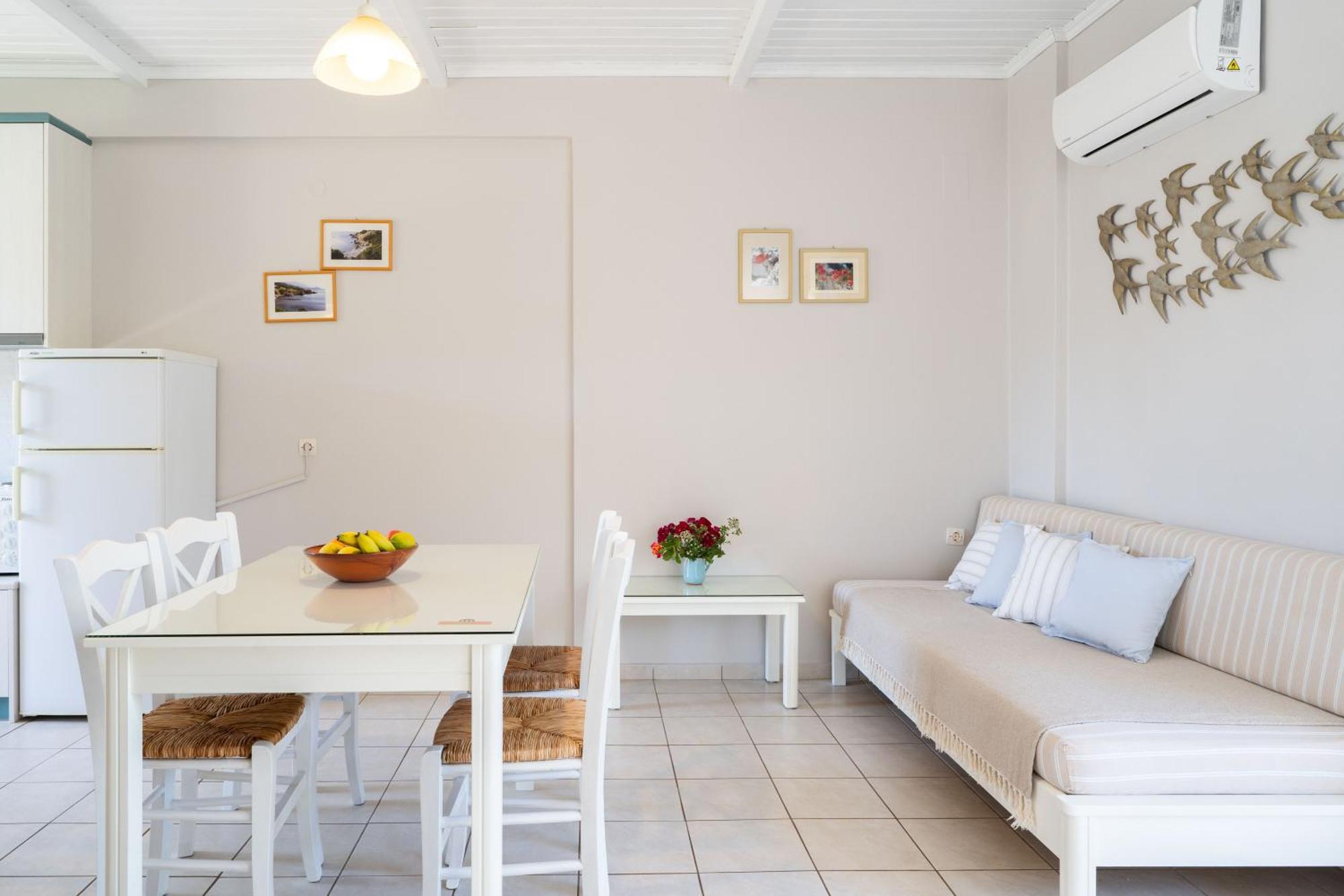 Medousa Studio & Apartments ปลาเกียส ภายนอก รูปภาพ