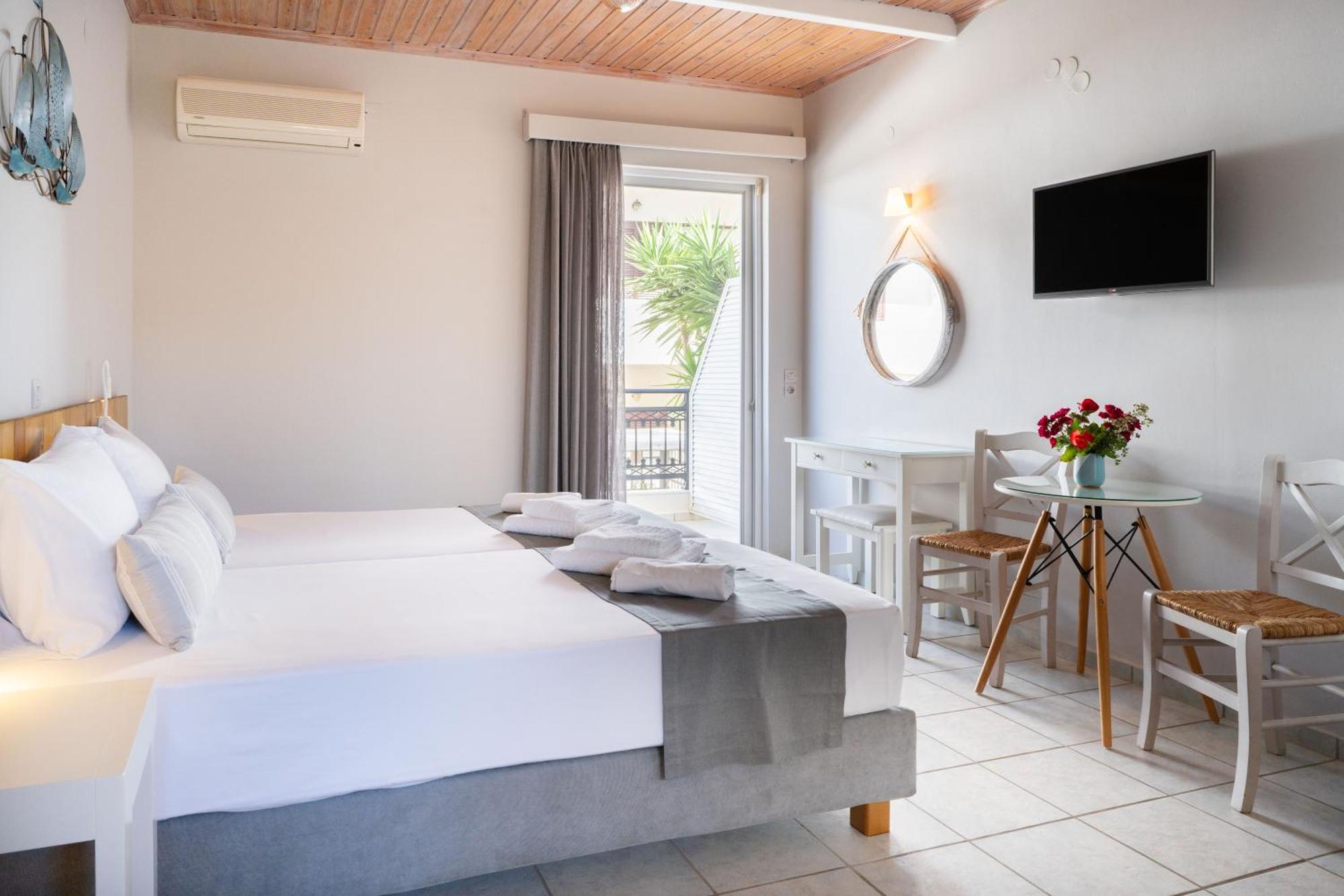 Medousa Studio & Apartments ปลาเกียส ภายนอก รูปภาพ