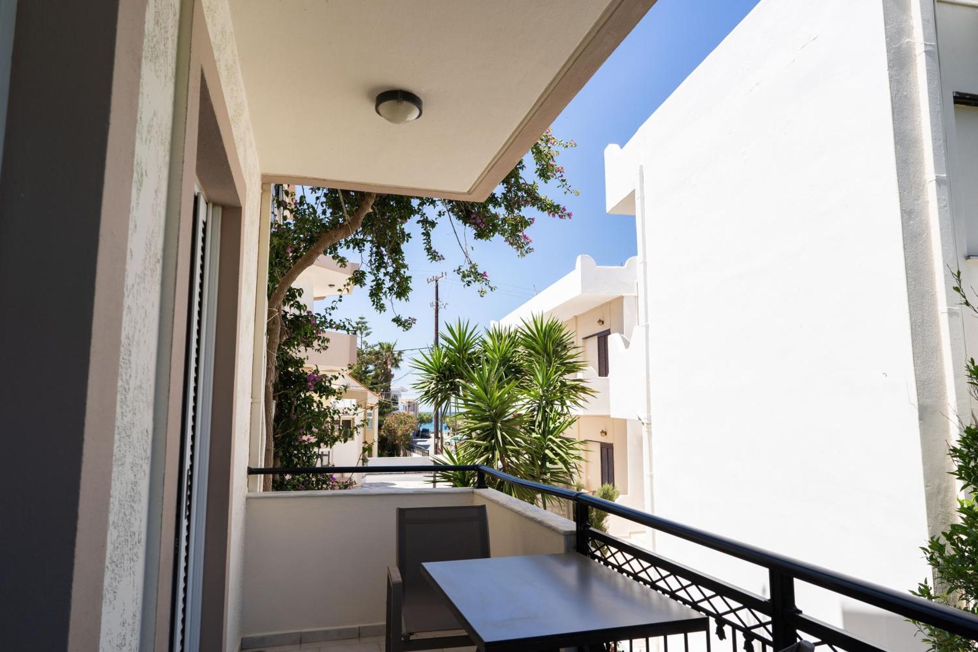 Medousa Studio & Apartments ปลาเกียส ภายนอก รูปภาพ